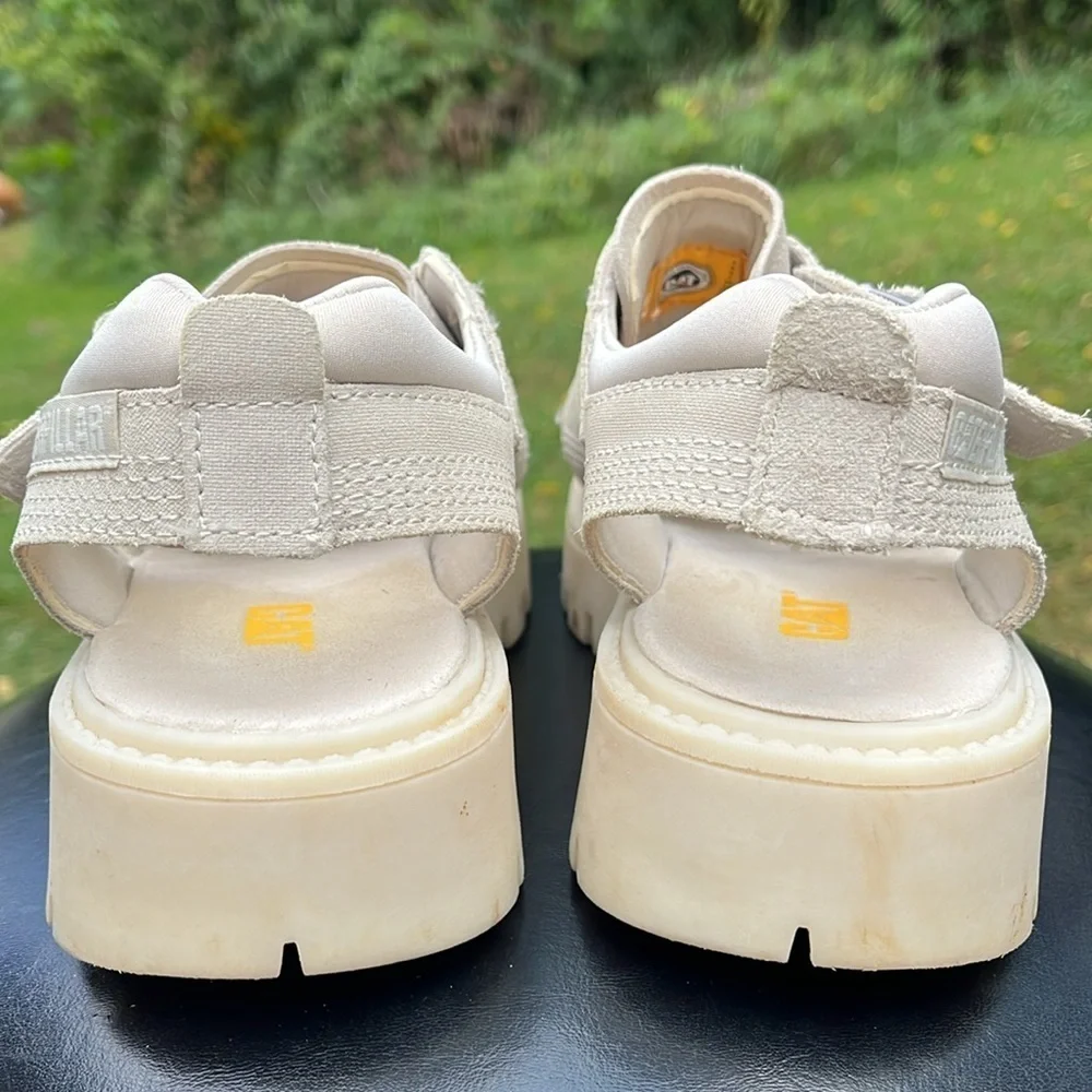 Caterpillar Rigor Sandal, cream color, men’s size 7, women’s size 9
